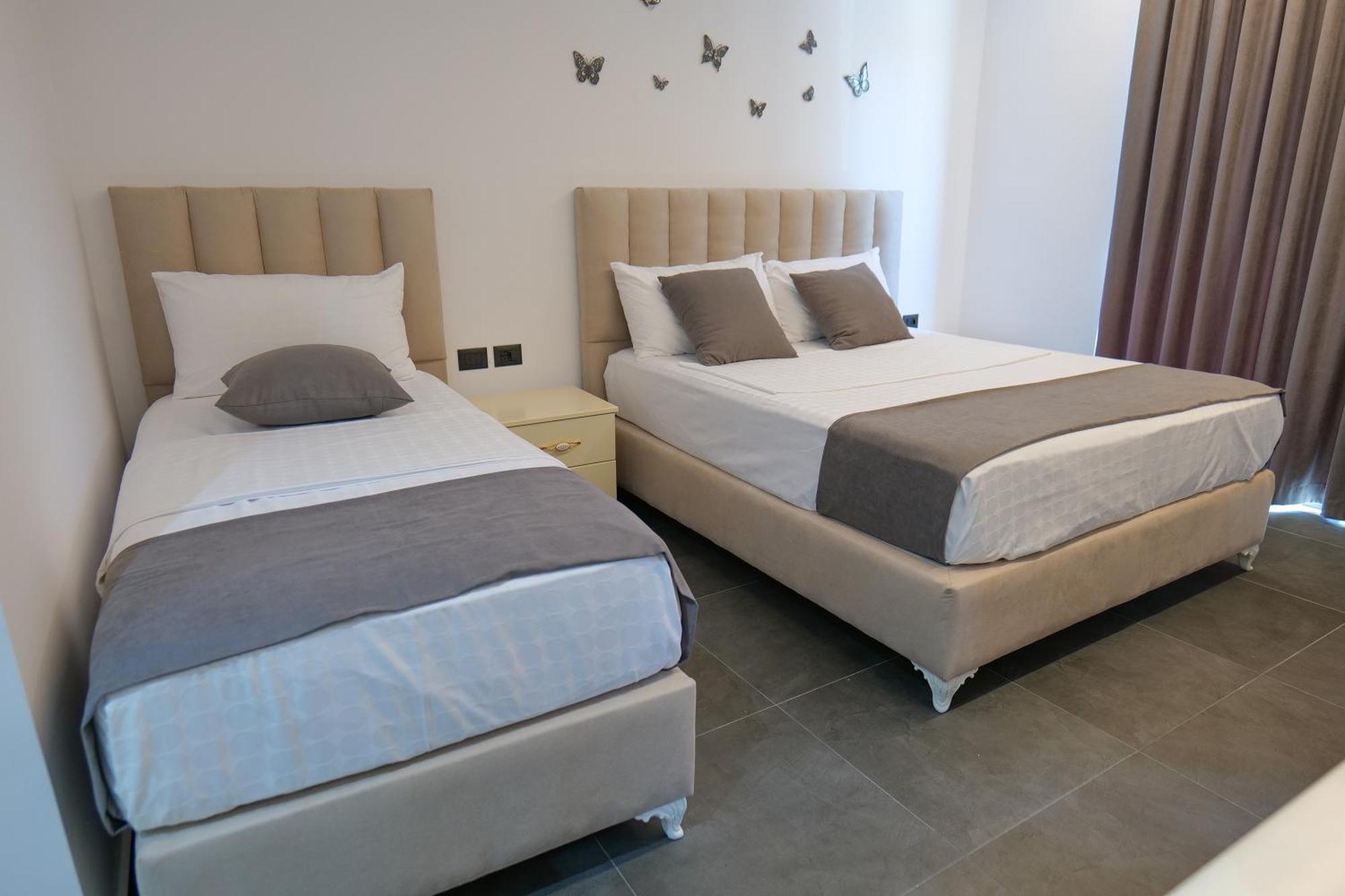 Hotel Celaj Vlorë Esterno foto