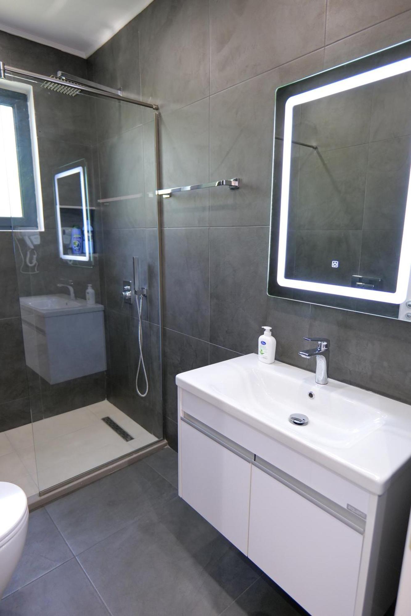 Hotel Celaj Vlorë Esterno foto