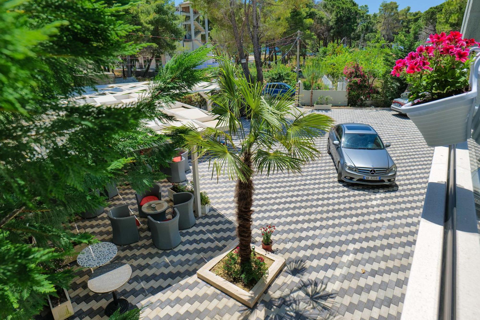 Hotel Celaj Vlorë Esterno foto
